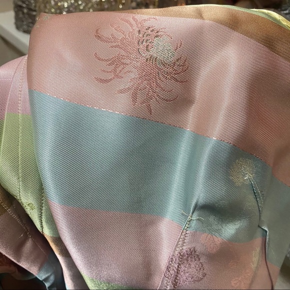 Gold Brocade Traditional Cheongsam Floral Dress - Picture 14 of 15